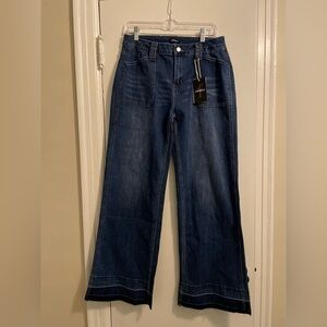 Flamingals NWT Wide Leg Patch Pocket Jean Size Medium